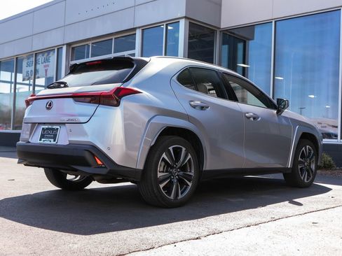 Used 2024 Lexus UX 250h AWD w/ Premium Package image 9