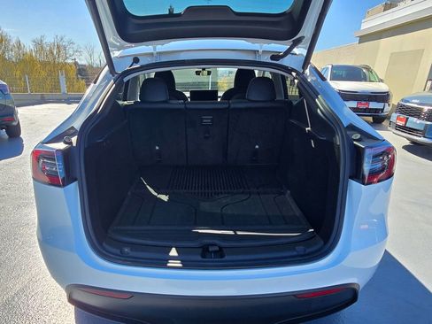Used 2024 Tesla Model Y Performance AWD/4WD image 13