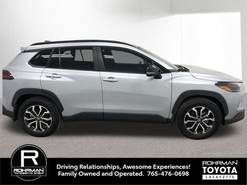 Used 2026 Toyota Corolla Cross SE image 8