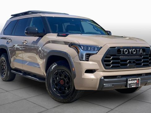 Used 2025 Toyota Sequoia TRD Pro AWD/4WD image 3