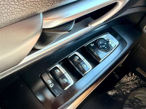 Used 2020 Kia Telluride LX FWD image 20
