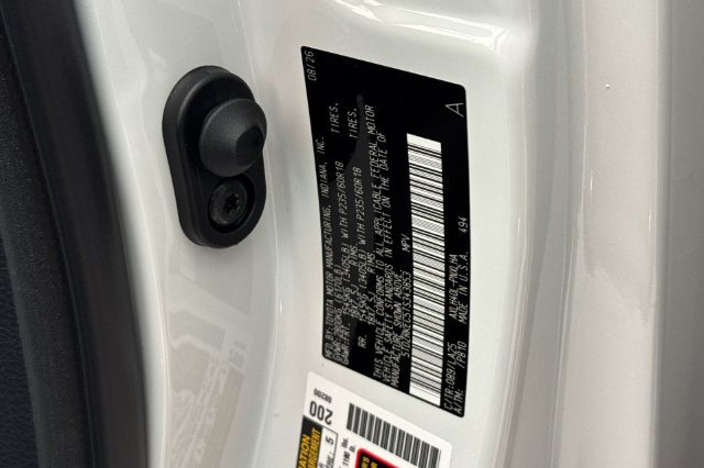 Used 2026 Toyota Sienna Limited FWD image 24