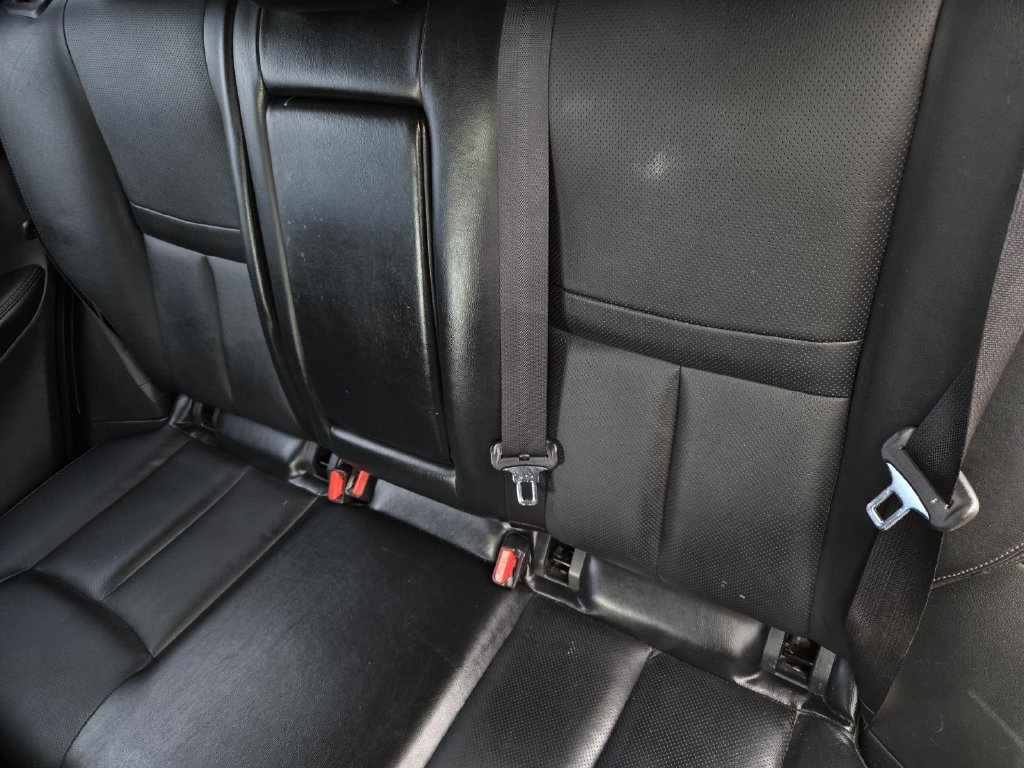 Used 2018 Nissan Rogue Sport SL FWD image 12