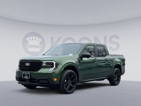 Used 2025 Ford Maverick Lariat w/ Black Appearance Package image 1