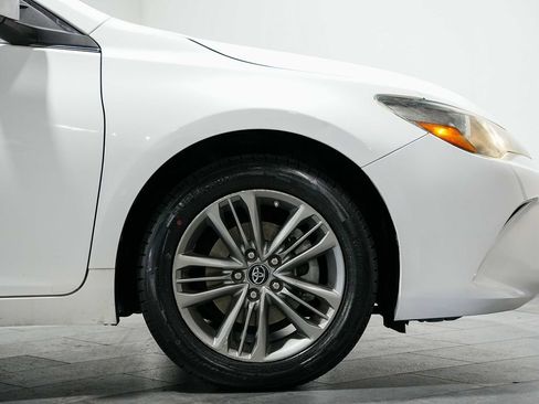 Used 2017 Toyota Camry SE FWD image 9