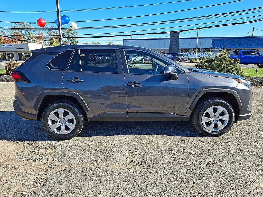 Used 2025 Toyota RAV4 LE AWD/4WD image 46