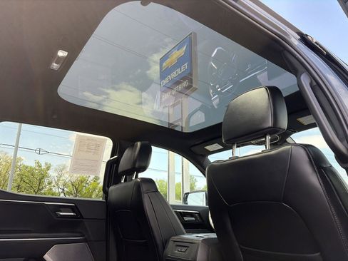Used 2025 GMC Sierra EV Denali AWD/4WD image 20