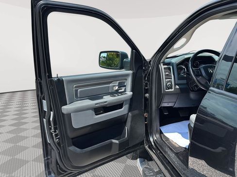 Used 2016 RAM 1500 Big Horn AWD/4WD image 9