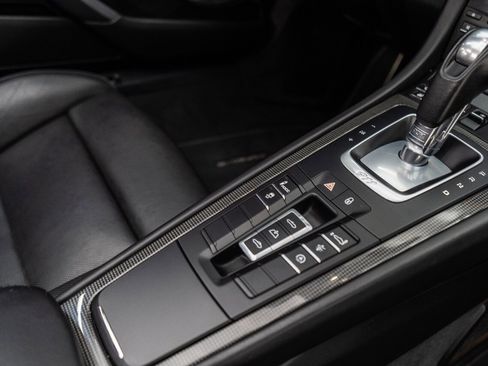 Used 2019 Porsche 911 Turbo S image 67