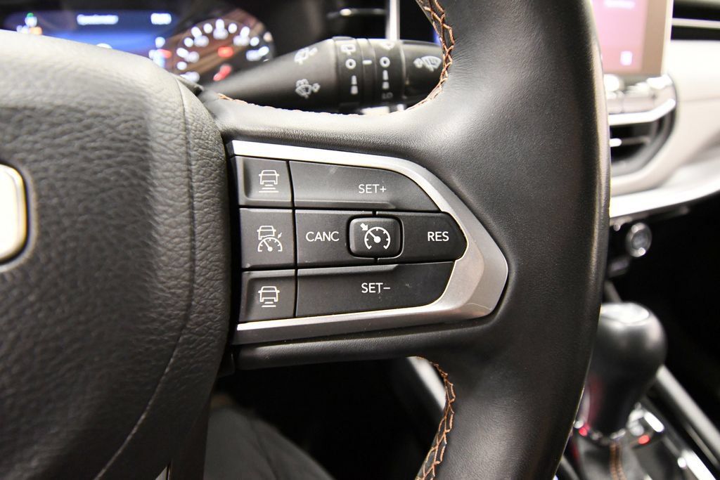 Used 2022 Jeep Compass Limited AWD/4WD image 21