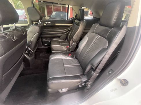 Used 2014 Lincoln MKT AWD w/ Equipment Group 201A image 21