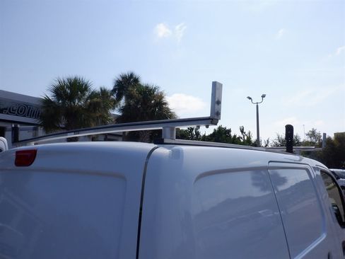 Used 2020 Nissan NV200 S FWD image 5