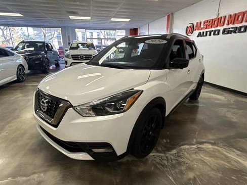 Used 2020 Nissan Kicks SR FWD image 8