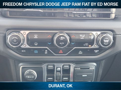 Used 2024 Jeep Wrangler Unlimited Rubicon 4xe AWD/4WD image 14