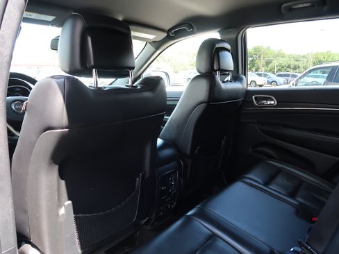 Used 2014 Jeep Grand Cherokee Limited AWD/4WD image 28