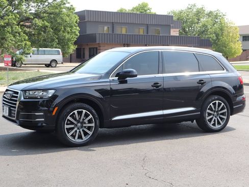 Used 2017 Audi Q7 3.0T Premium Plus w/ Premium Plus Package AWD/4WD image 10