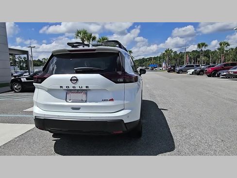 Used 2025 Nissan Rogue SV AWD/4WD image 32