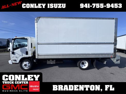 Used 2020 Isuzu NPR image 6