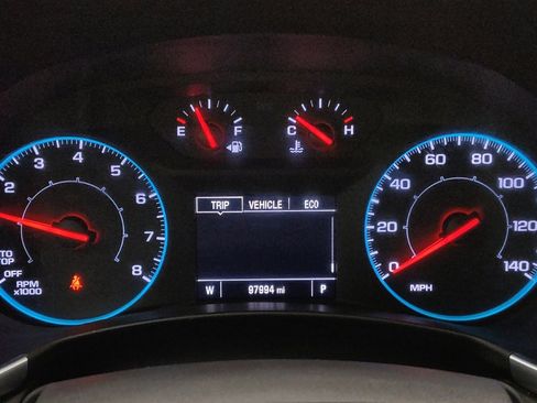 Used 2021 Chevrolet Equinox LS AWD/4WD image 23