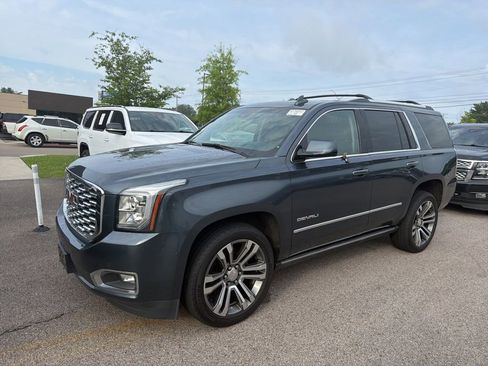 Used 2019 GMC Yukon Denali w/ Denali Ultimate Package AWD/4WD image 1