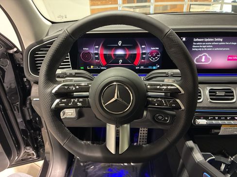 New 2026 Mercedes-Benz GLS 450 4MATIC image 8