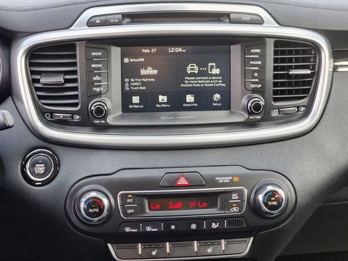 Used 2019 Kia Sorento EX image 22
