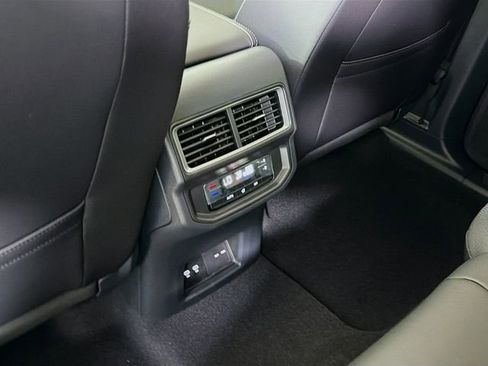 New 2026 Volkswagen Atlas SE FWD image 25