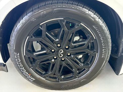 New 2026 INFINITI QX80 SPORT w/ Sport Exterior Package image 43