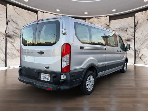 Used 2017 Ford Transit 350 XL image 6