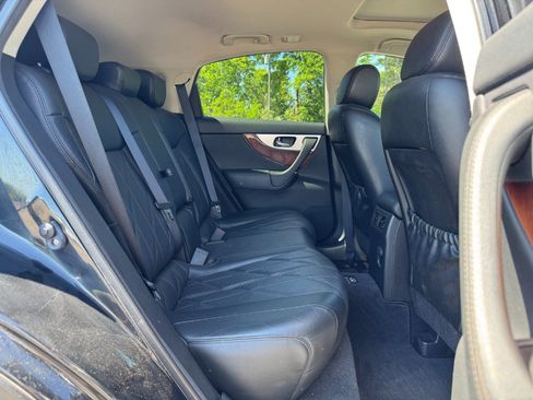 Used 2012 INFINITI FX35 AWD w/ Premium Pkg image 18