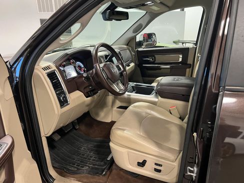 Used 2017 RAM 2500 Laramie image 10