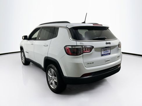 Used 2022 Jeep Compass Latitude image 7