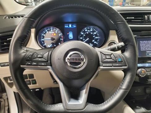 Used 2022 Nissan Rogue Sport SL image 23