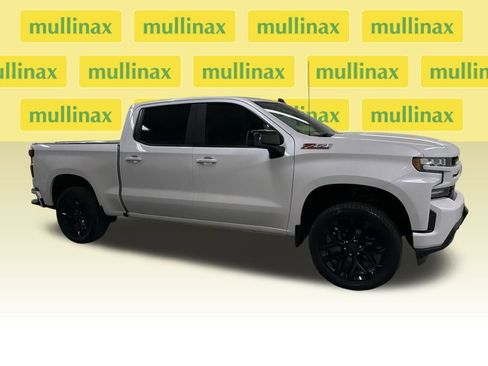 Used 2020 Chevrolet Silverado 1500 RST image 2