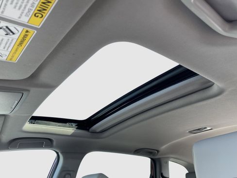 Used 2022 Honda CR-V Touring image 14