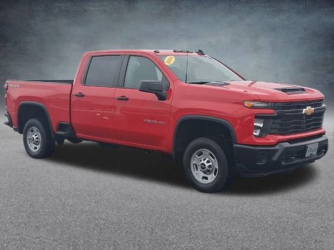 Used 2024 Chevrolet Silverado 2500 W/T image 4