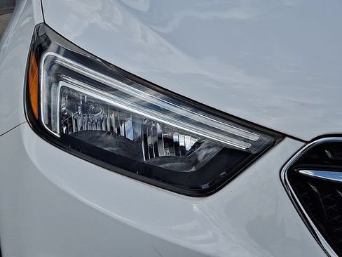 Used 2020 Buick Encore Preferred w/ Safety Package FWD image 9