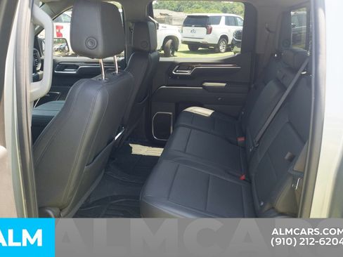 Used 2025 GMC Sierra 1500 Elevation w/ Elevation Premium Package AWD/4WD image 18