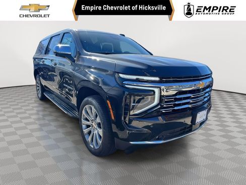 New 2026 Chevrolet Suburban Premier w/ Sun And Tow Package AWD/4WD image 1