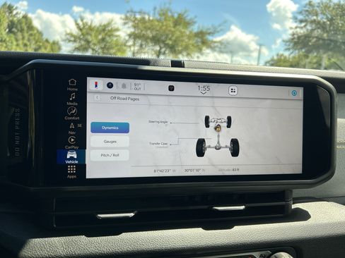 New 2025 Jeep Gladiator Sport image 27