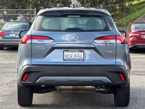 Used 2022 Toyota Corolla Cross L image 5