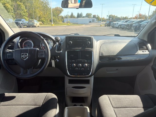 Used 2014 Dodge Grand Caravan SE w/ Quick Order Package 29E SE FWD image 15