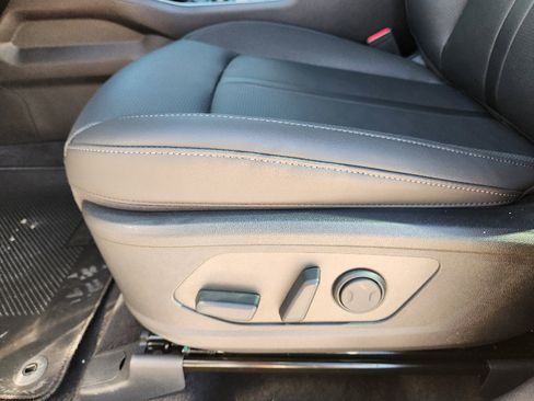 New 2026 Kia Sorento S w/ S Panoramic Sunroof Package image 17