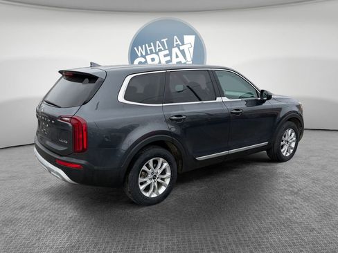 Used 2021 Kia Telluride LX image 3