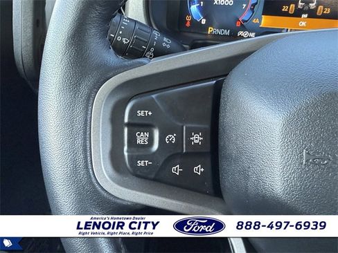 Used 2025 Ford Bronco Badlands image 31