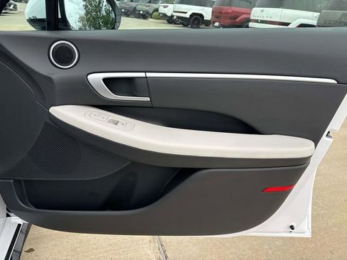 New 2026 Hyundai Sonata SEL FWD image 17