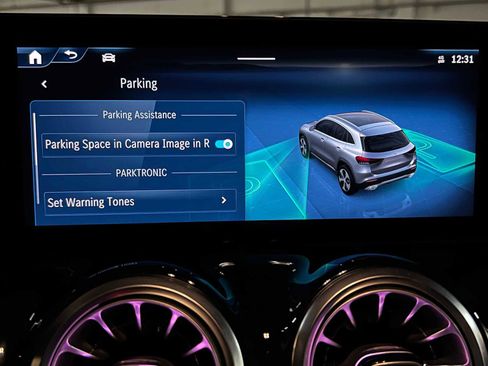 Certified 2025 Mercedes-Benz GLA 250 4MATIC image 40