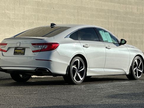 Used 2022 Honda Accord Sport image 4