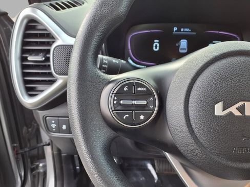 Used 2024 Kia Soul LX w/ Option Group 015 image 13