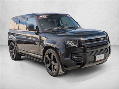 Certified 2025 Land Rover Defender 110 V8 AWD/4WD image 3
